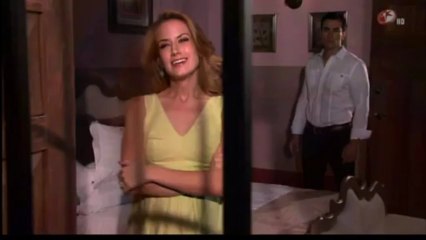 Blanca Guerra en escena de Abismo de Pasión