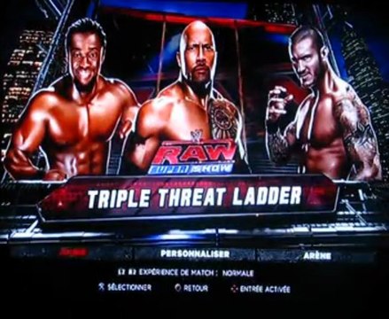 WWE 13 : Triple Threat Ladder, The Rock VS Randy Orton VS Kofi Kingston