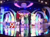 Anushka accepts Best Heroine award at TSR - Tv9 Film Awards