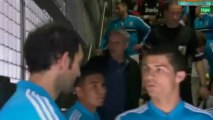 Casillas besa a Diego Lopez antes del partido _ R.Madrid vs Betis _ HD 2013