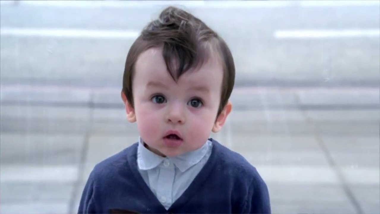 La Nouvelle Pub Evian Avec Les Bebes Qui Dansent Video Dailymotion