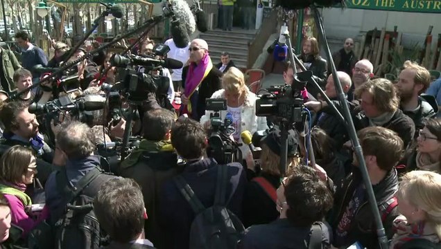 Manif anti-mariage pour tous: Frigide Barjot appelle au calme