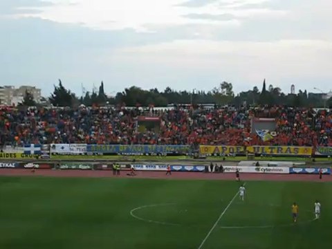 ΑΕΚ-ΑΠΟΕΛ Οπαδοί ΑΠΟΕΛ (2)