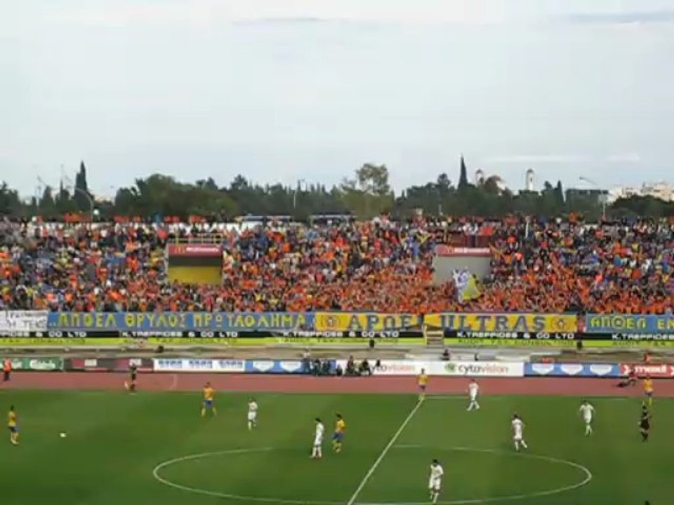 ΑΕΚ-ΑΠΟΕΛ Οπαδοί ΑΠΟΕΛ (3)