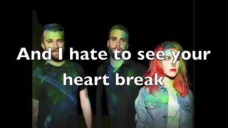 Paramore-Hate To See Your Heart Break [Lyrics]