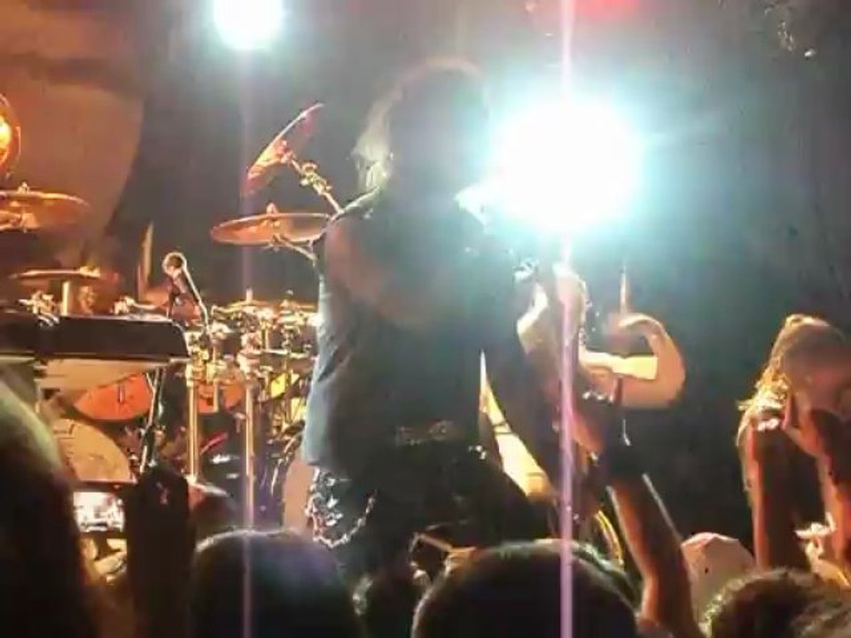 moonspell - vampiria (live divan du monde 21 avril 2013)