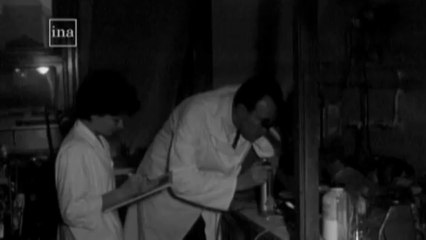 François Jacob, un biologiste de réputation mondiale