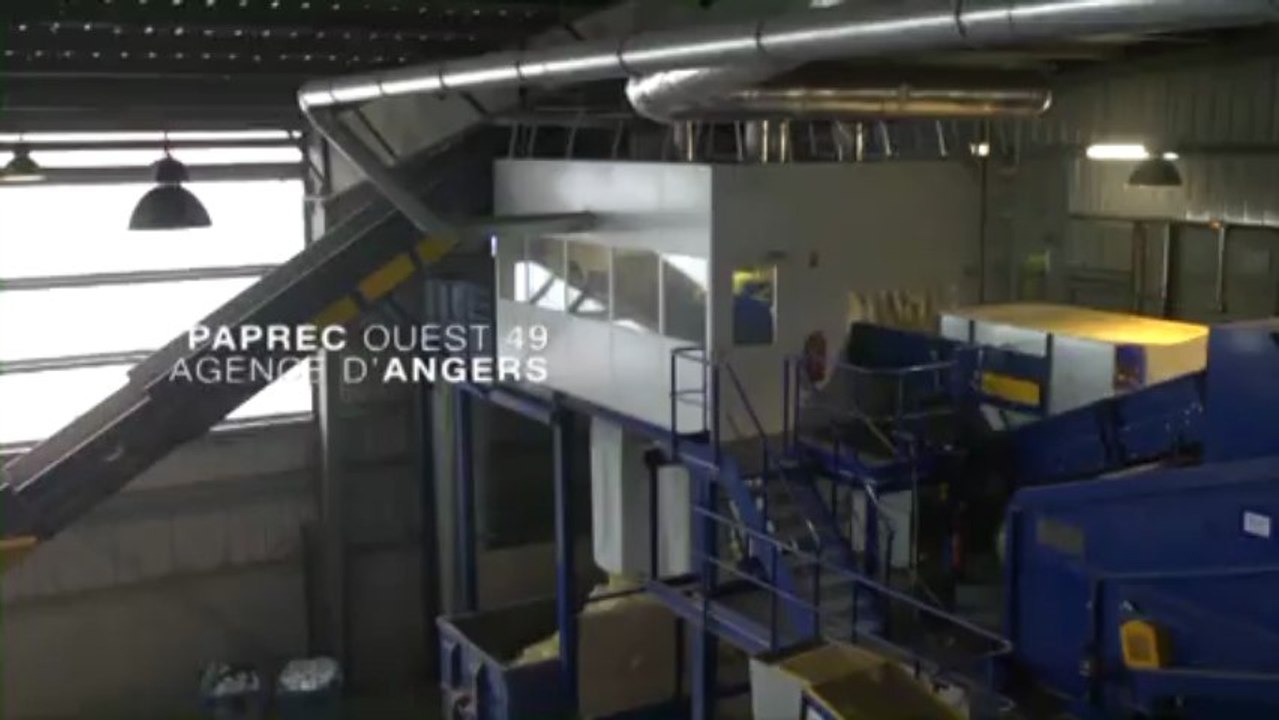 Paprec Ouest à Angers  la chaîne de tri de collecte sélective