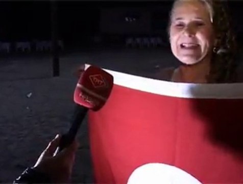 Sultaniçe de düğünde Türk Bayrağına saygı yürüyüşü