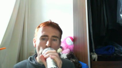 Wiwi égratigne "il y a" de Lala Joy