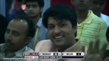 Suraj aka Anas waves to fans - IPL 6 - Kings XI Punjab vs Pune Warriors