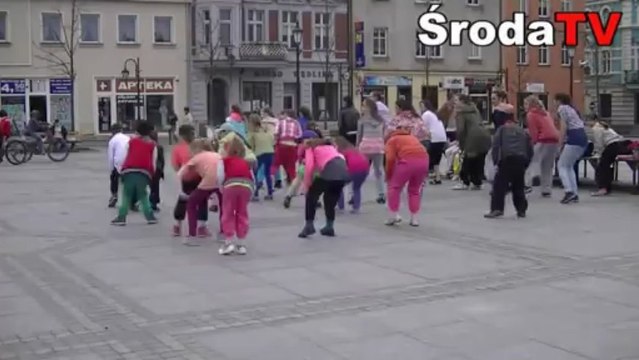 Maciej Florek (GleBa) w Środzie Wielkoposlkiej (Międzynarodowy Dzień Tańca)