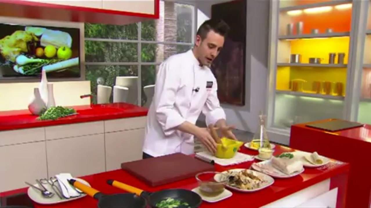 Burrito de pollastre a l'ast amb poma i allioli