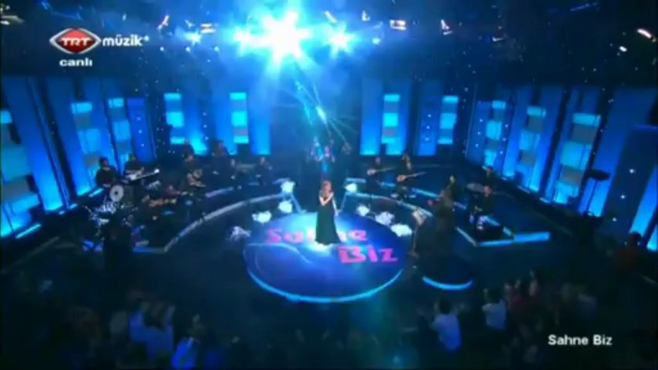 Zeynep BAŞKAN - Sular durulur derler-TRT