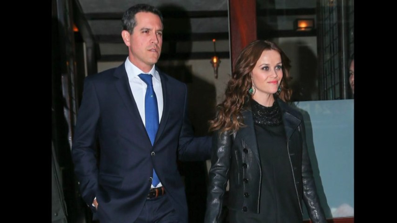 Reese Witherspoon FIRST Appearence Post DUI Arrest.