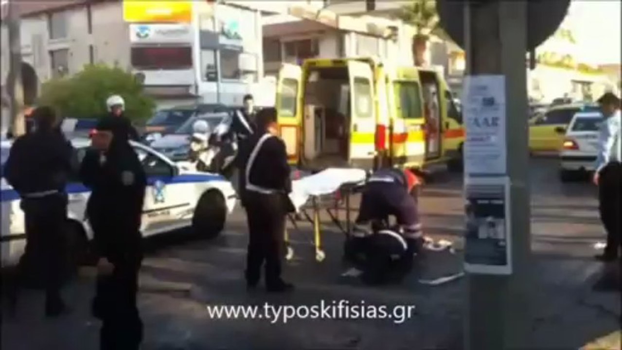 Αυτοκίνητο παρέσυρε γυναίκα τροχονόμο στην Κηφισιά