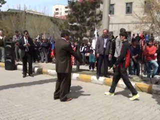 efe 15 nisan ağrının kurtuluşu kutlamalarında