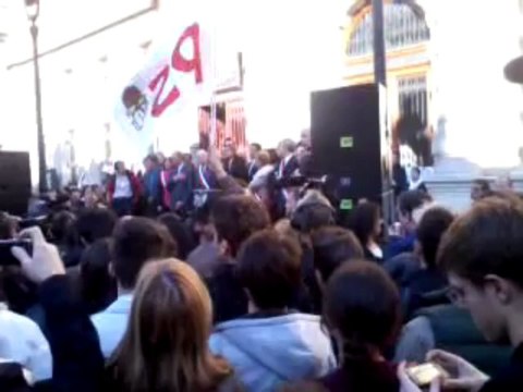 Sergio Coronado prend la parole après le vote du mariage pour tous à l'Assemblée