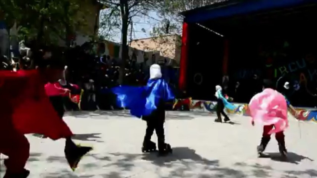سيرك الاطفال يعيد البسمة الى وجه أفغانستان