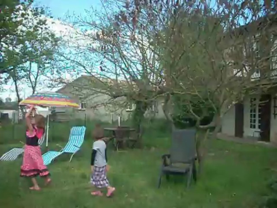 023....mes petite filles  Océane  Amélia