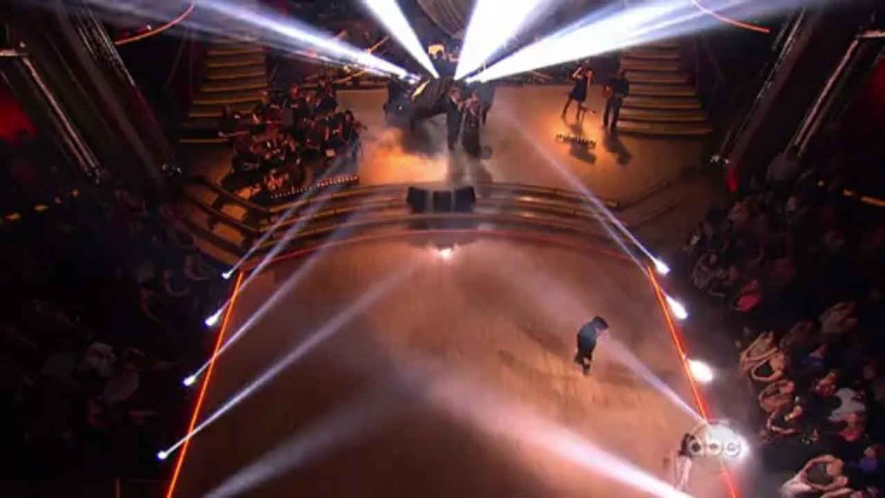 Andrea Bocelli & Jennifer Lopez - 'Quizas, Quizas, Quizas'