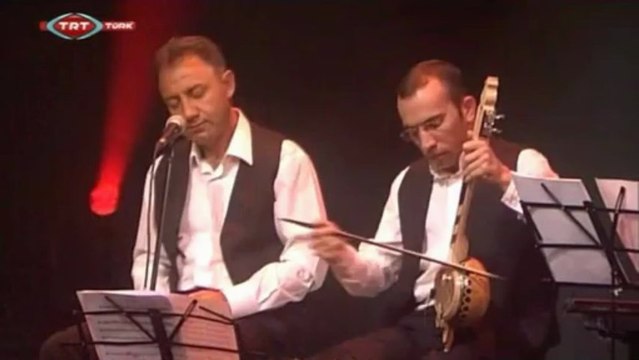 08 makbule kaya ali beyim taş başında oturur yediveren