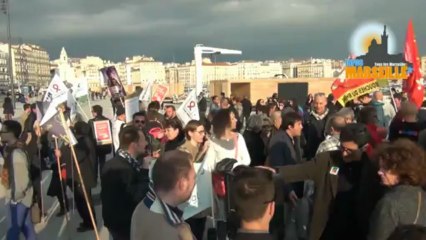 Marseille : manifestation pour fêter le mariage pour tous