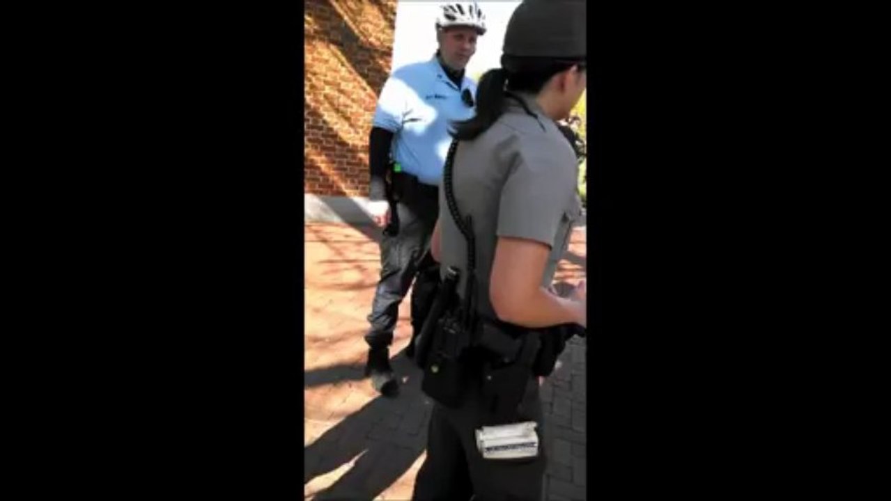 Policiers laissent fumer du cannabis lors du 4-20