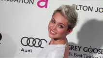 Miley Cyrus enlève sa bague de fiançailles après une dispute avec Liam Hemsworth