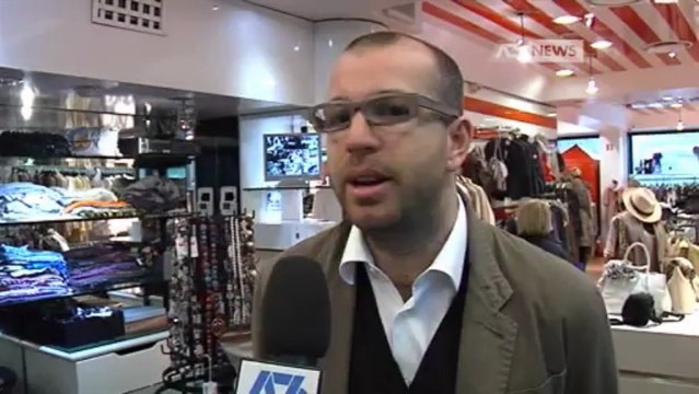 NEGOZANTI PRONTI ALLA SERRATA