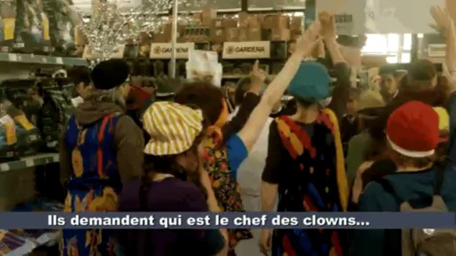 Les clowns activistes font la fête au ROUNDUP ! (avril 2013, Narbonne)
