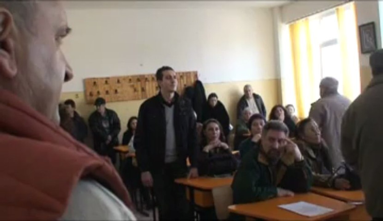 Administratora Mirea Viorica, dată afară cu Poliția de la Asociația de Proprietari 358 Constanța, zona Delfinariu - partea 9