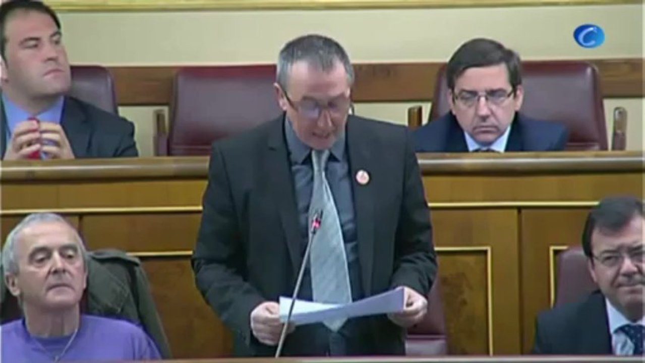 Sesión de Control; Joan Baldoví hace un striptease ante Rajoy
