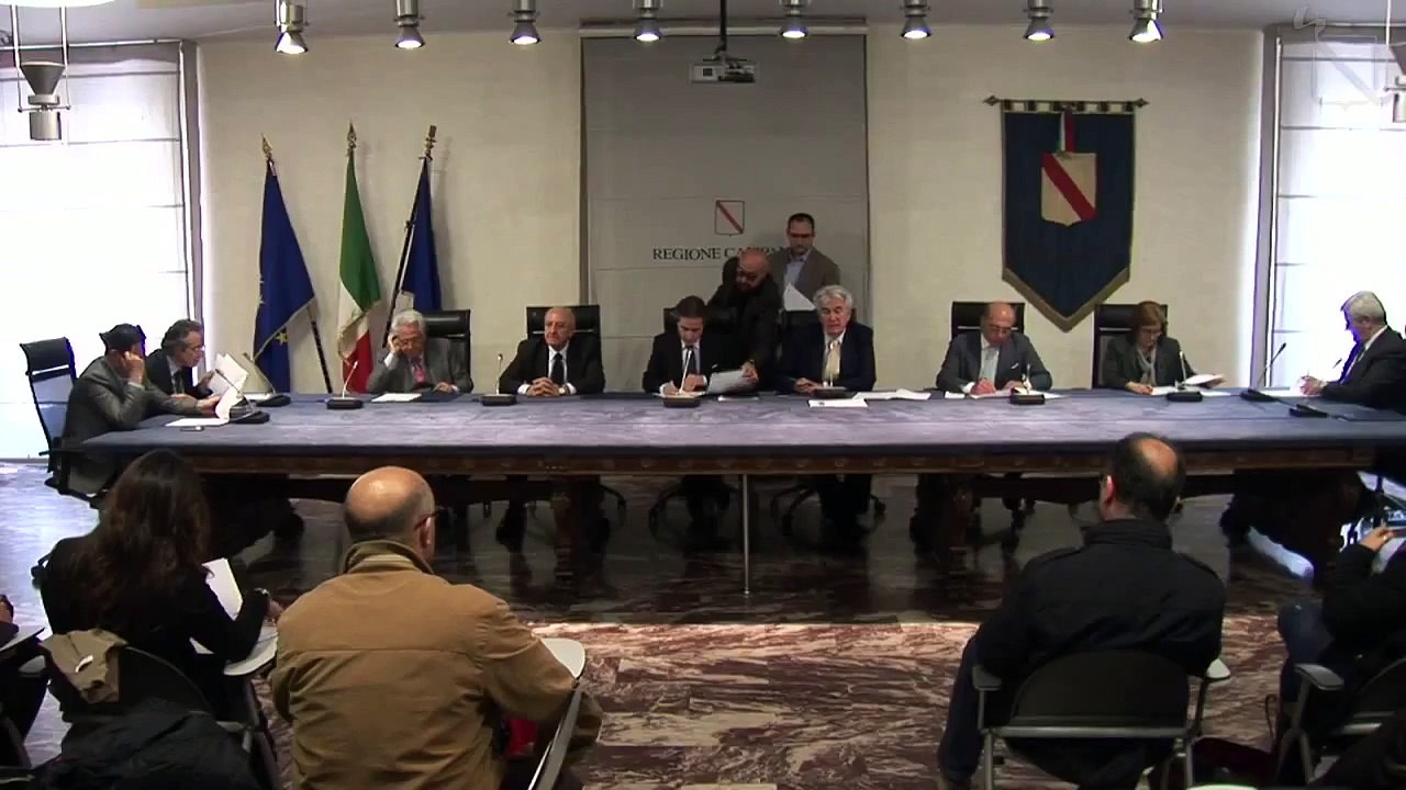 Napoli - PIU Europa, 28 milioni e mezzo a 8 comuni della Campania (22.04.13)
