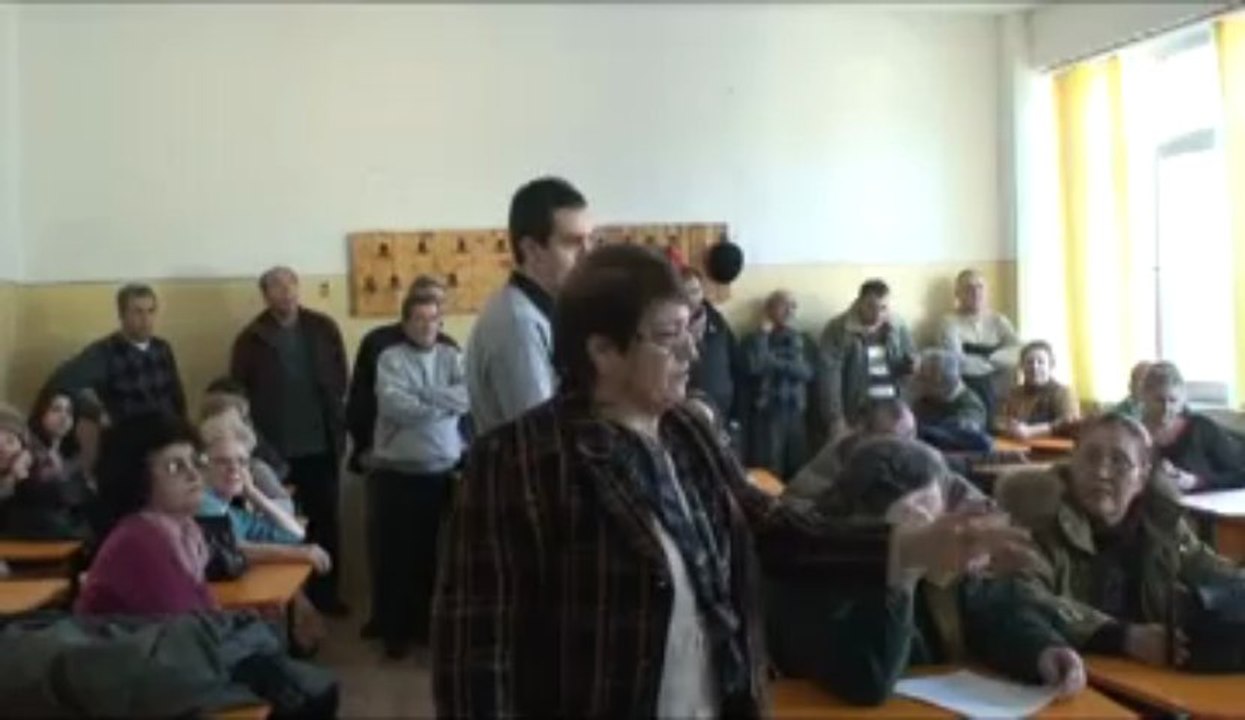 Administratora Mirea Viorica, dată afară cu Poliția de la Asociația de Proprietari 358 Constanța, zona Delfinariu - partea 17