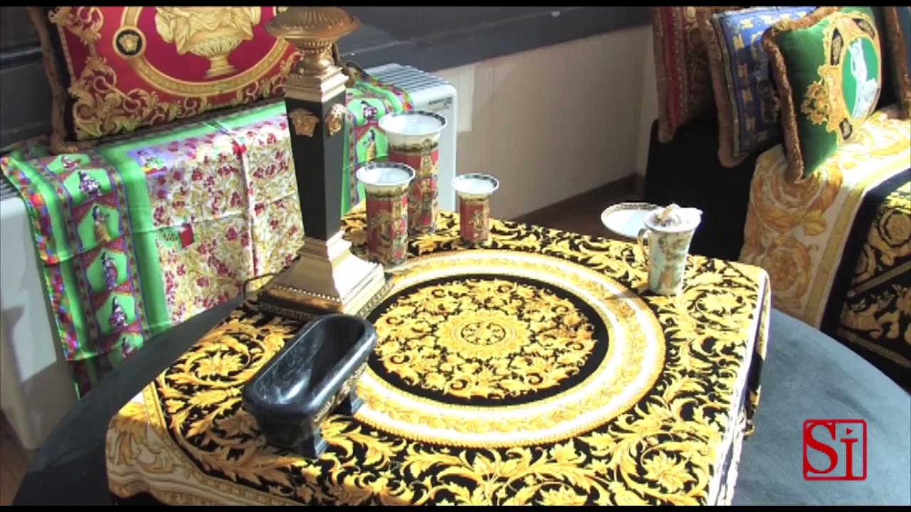 Napoli - Tributo a Gianni Versace a palazzo Mondragone (20.04.13)