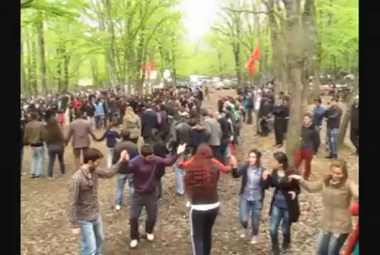 Aydoğan Topal / Umut Sende, Umut Bizde, Umut Devrimde!