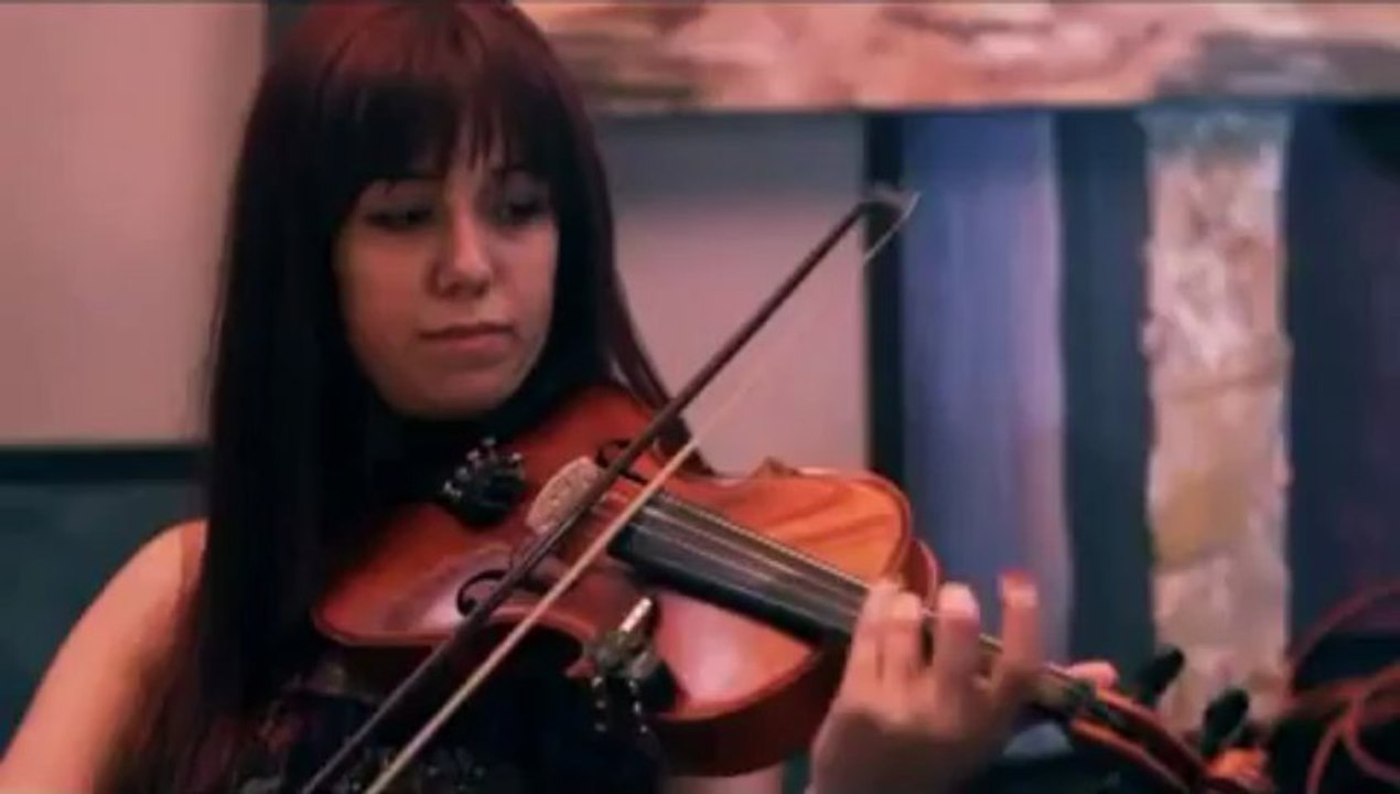 Mustafa Çelik  Evindarım