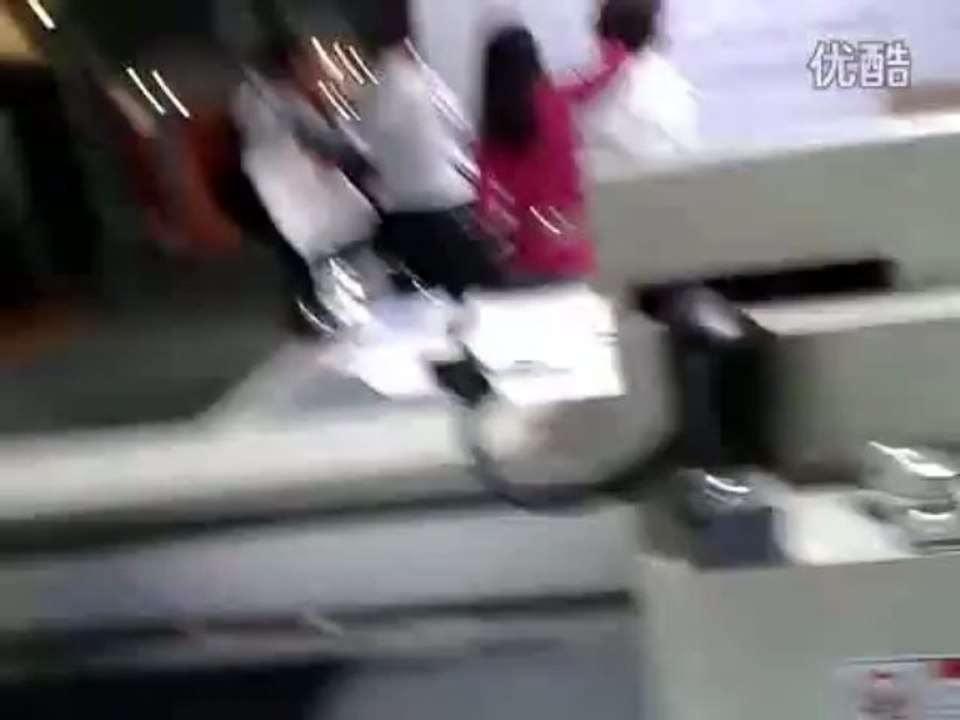 Foam board V cut cutter make 3D folding pattern