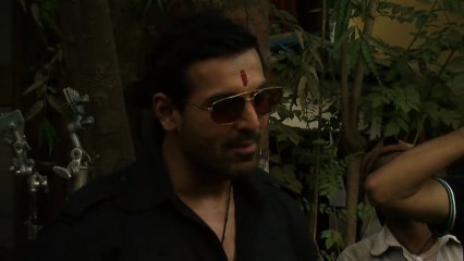 Akshay Kumar Recommends John Abraham In Welcome Back