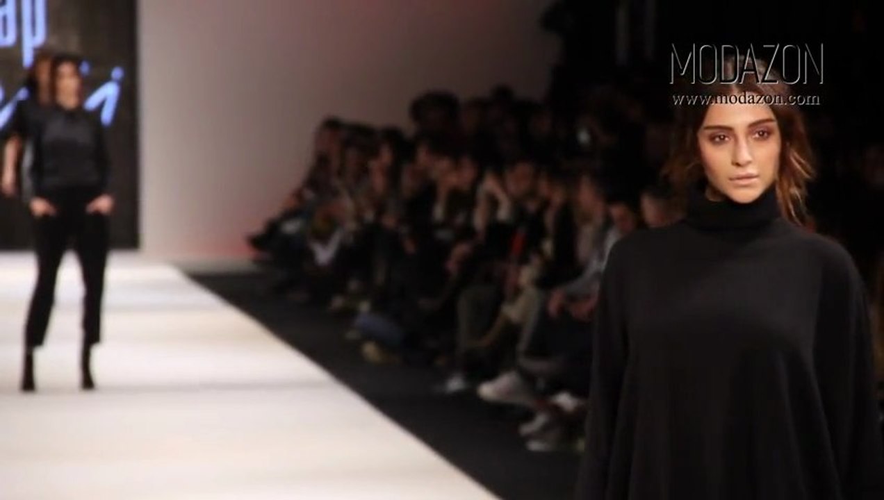 Istanbul Fashion Week Şubat 2011 - Mehtap Elaidi Defilesi