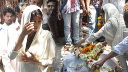 Priyanka Chopra attends spotboy's FUNERAL