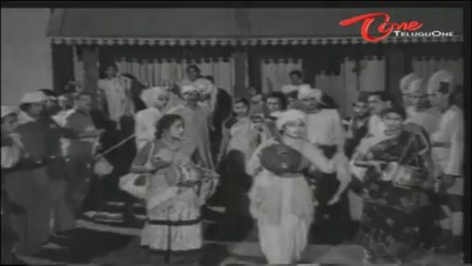 Mana Desam Songs - Daarulu Kache - Krishna Veni - Nagaiah