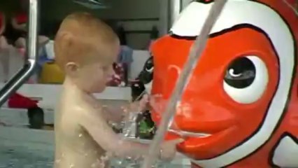 1ere piscine pour Gabin