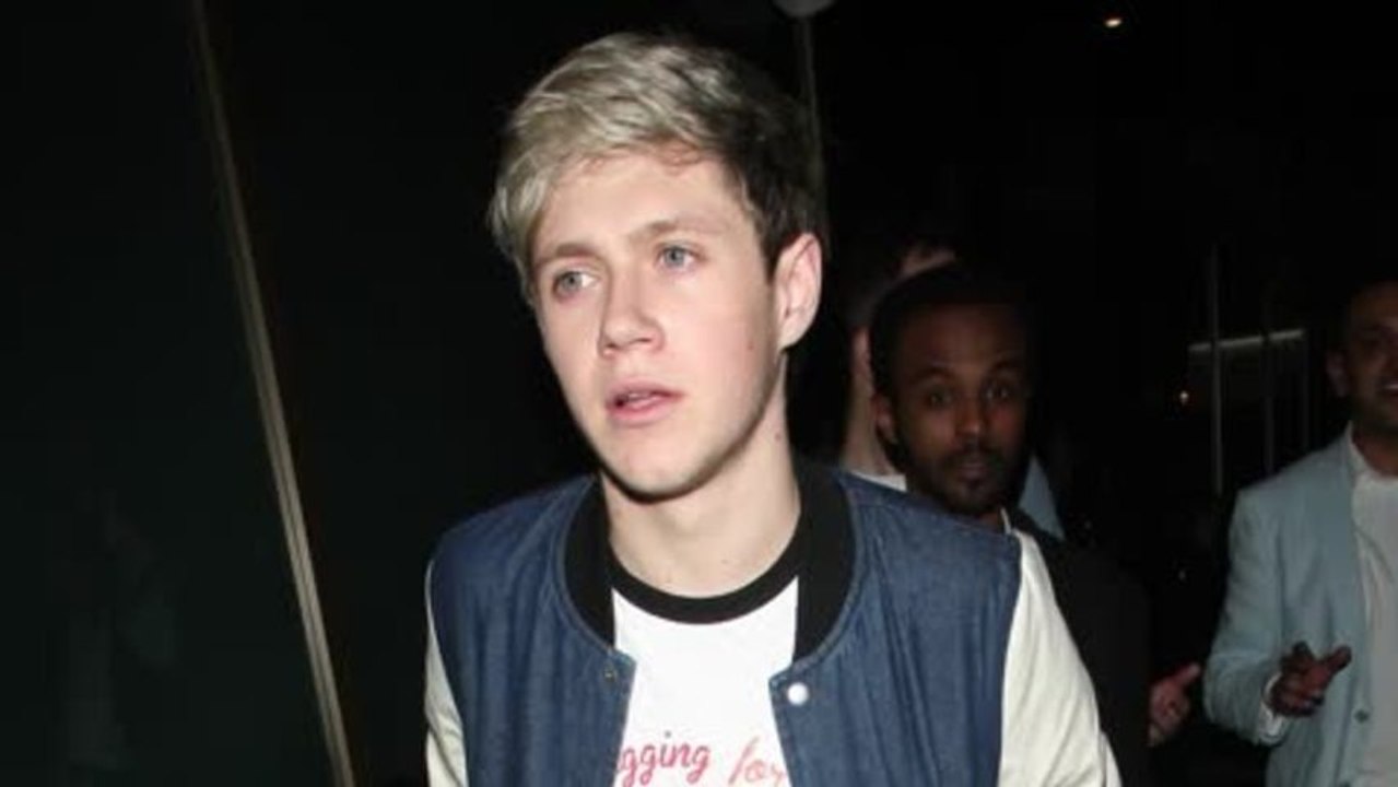 Niall Horan Taxis Home With Laura Whitmore After Partying in London