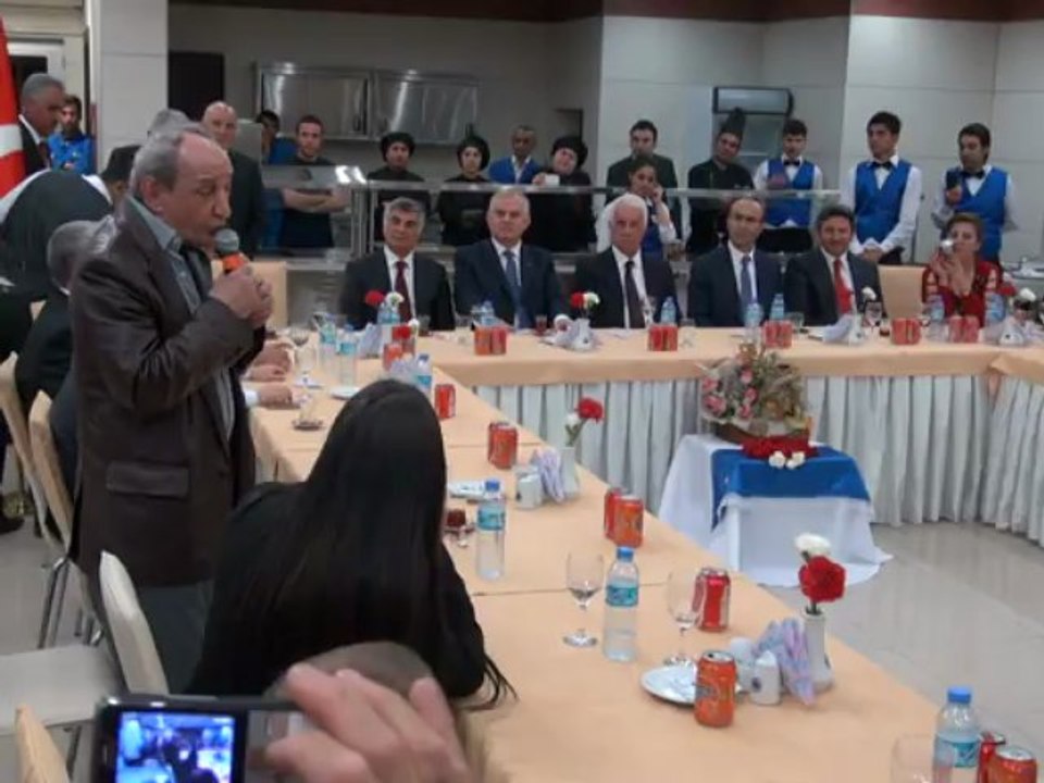 10.Gap Oscarı en başarılı şair ödülü Cemal Safi 3 SENDE KALMIŞ