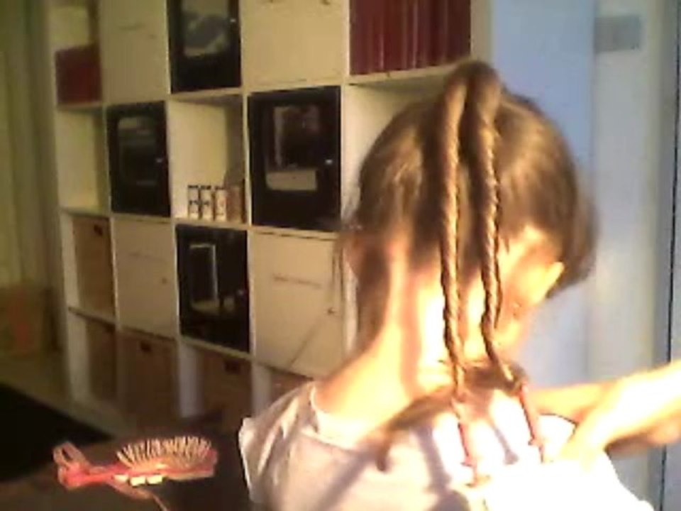 Coiffure 38  : La couette torsadée !