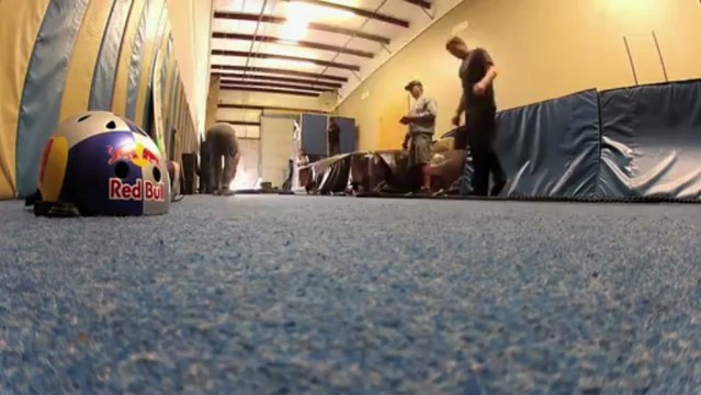 8X Kitesurfing World Champion trains at OWC - Gisela Pulido 2013