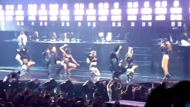 Beyoncé - Get Me Bodied @ Belgrade