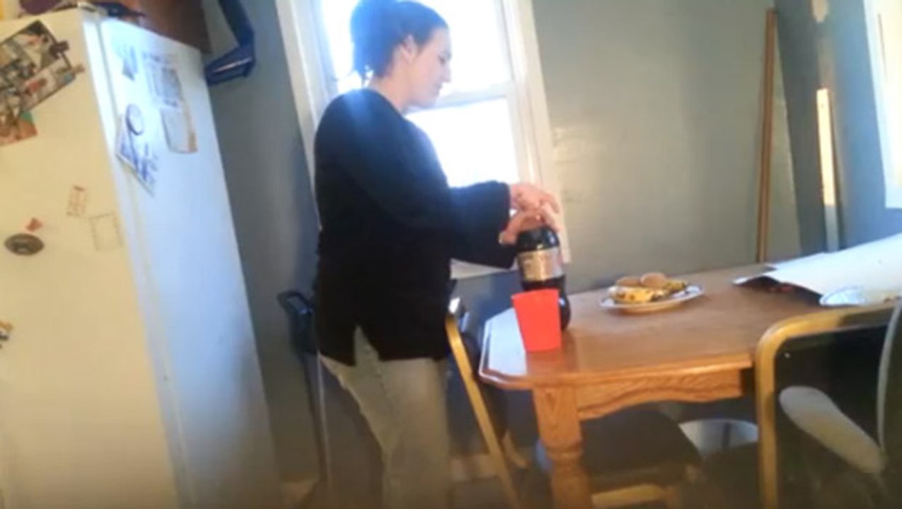 Blague du Coca + Mentos